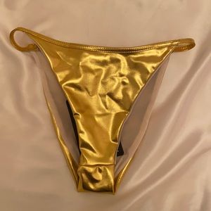 ⚡️GOLD BIKINI BOTTOMS NEVER WORN⚡️
